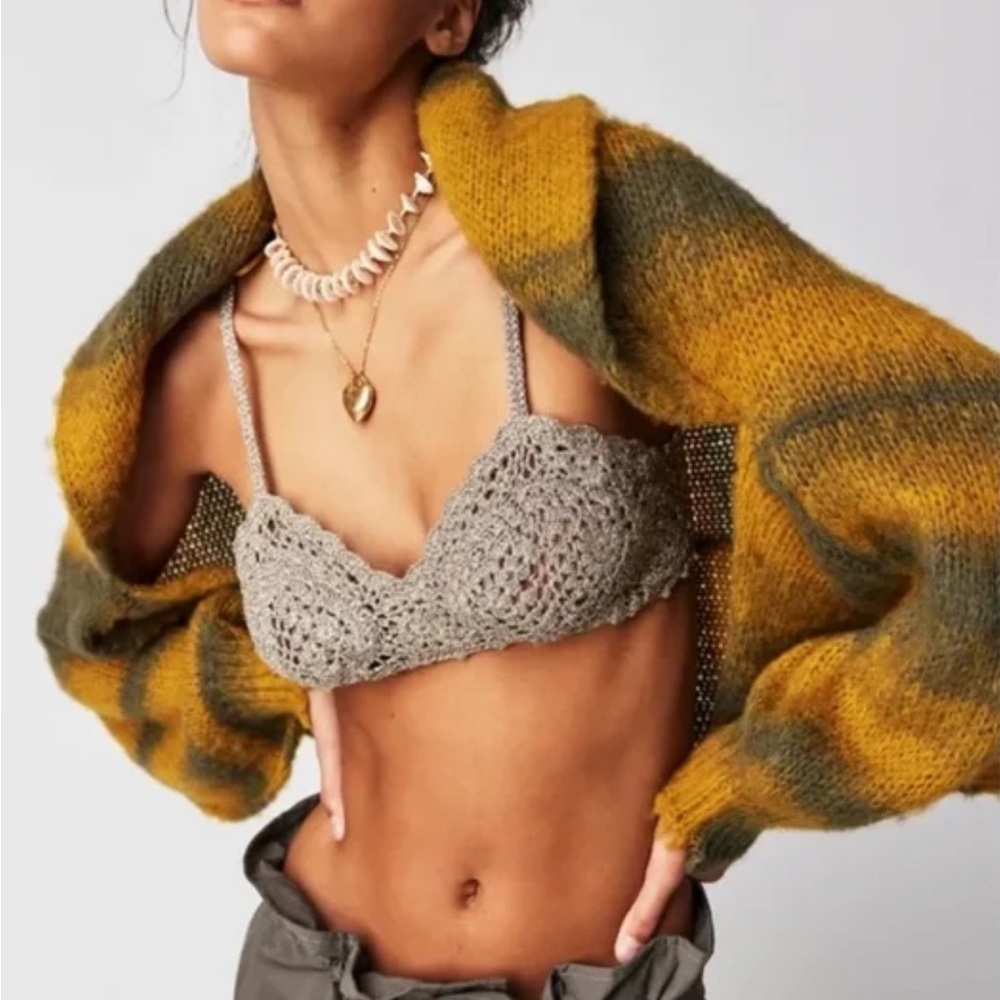 Free people shrug